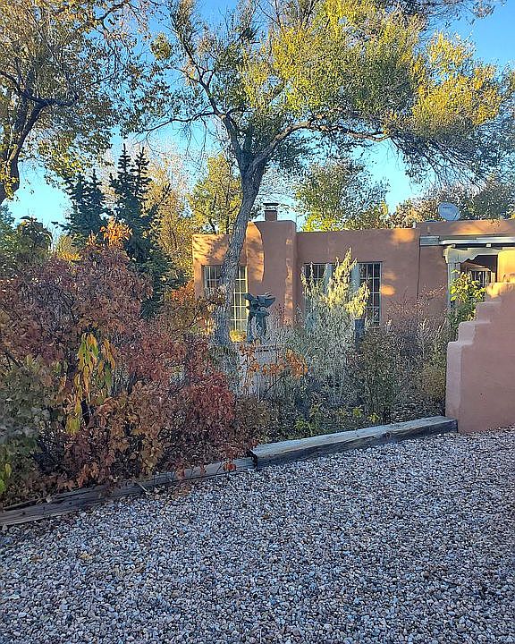 1,100 SF Guest House...