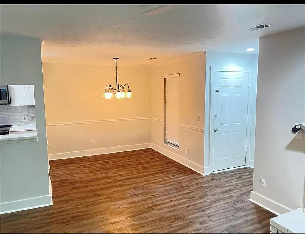 5514 Mountain Springs Cir — Photo 2