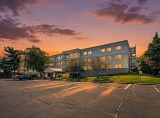 122 Demont Ave E APT 362, Little Canada, MN 55117