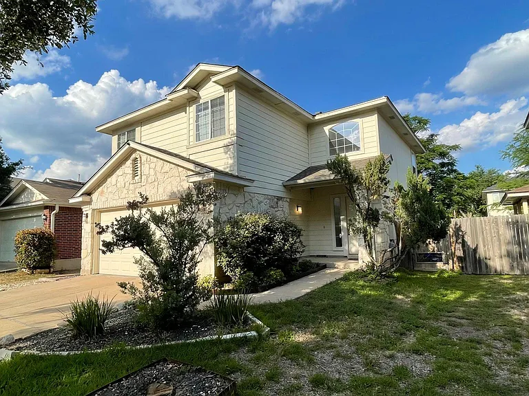 11725 Raymond C Ewry Ln — Photo 2