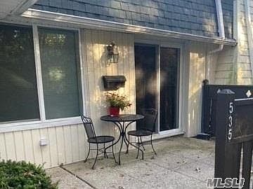 2nd image of 535 Daryl Dr