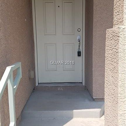 3rd image of 9157 Desirable Ct #950
