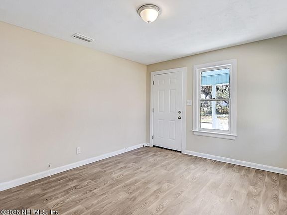 4th image of 1143 E 12TH Street