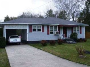 518 Circle Dr, Calhoun, GA 30701