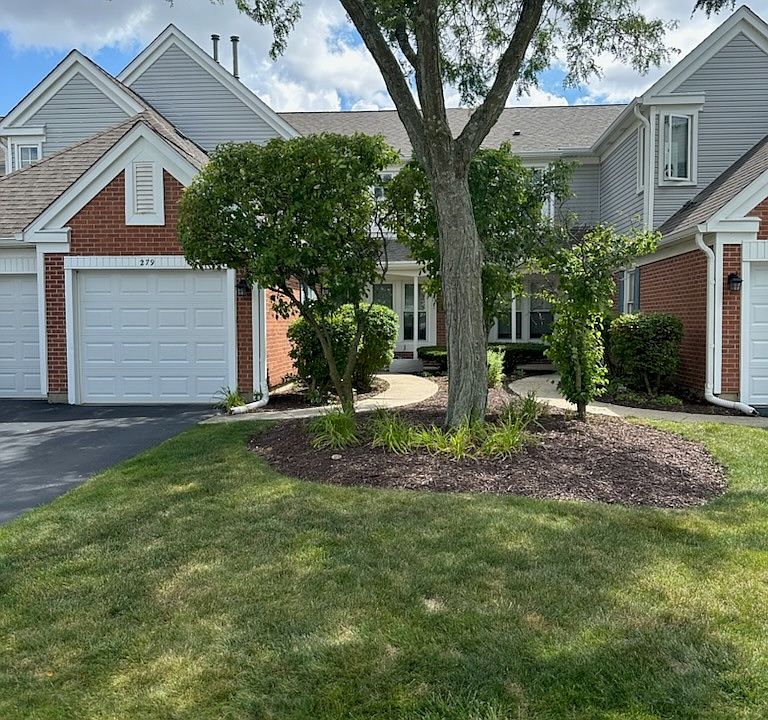1st image of 279 Doral Ct #279