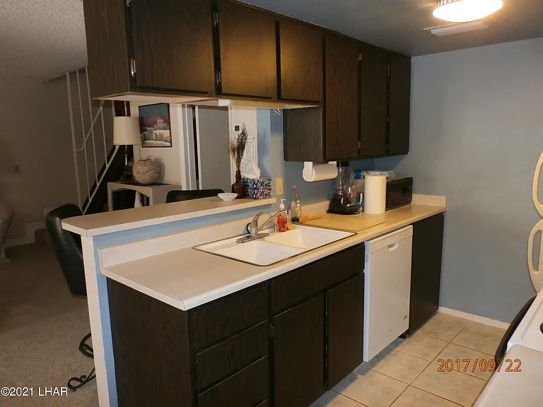 1720 Los Lagos Dr #B — Photo 10