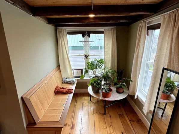 9 Wharf St #201, Saco, ME 04072