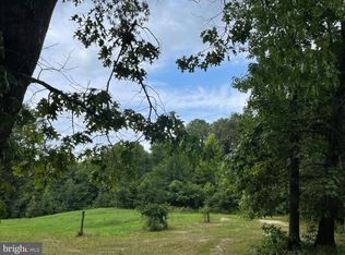 8454 Comorn Rd, King George, VA 22485