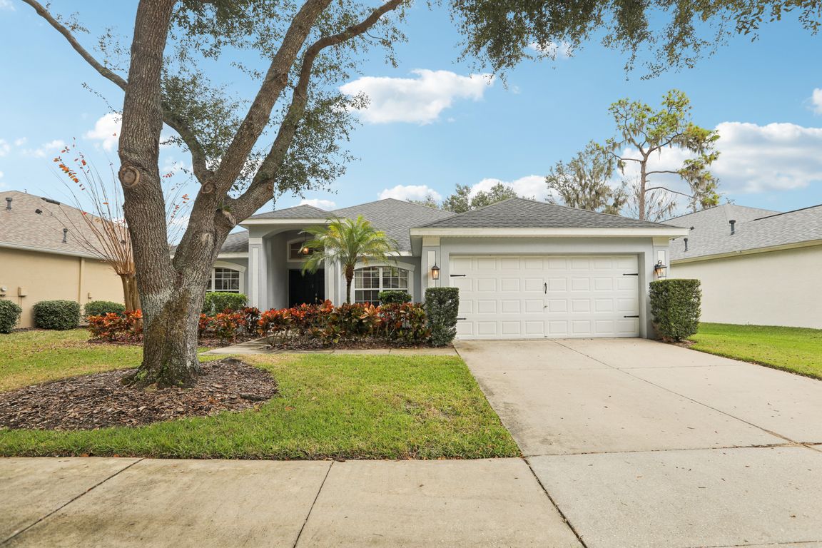 Shearcrest Dr-S1401-001.jpg