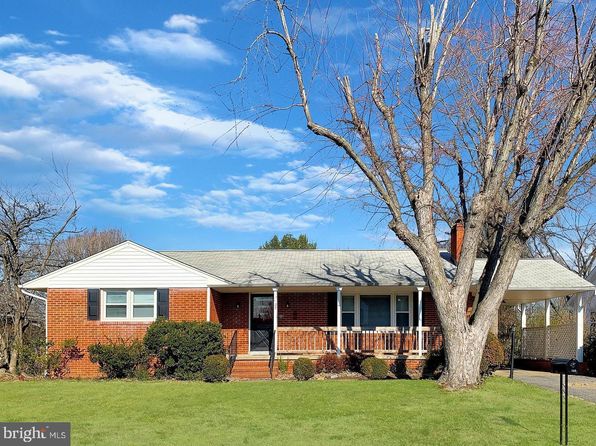 125 Hillcrest Dr