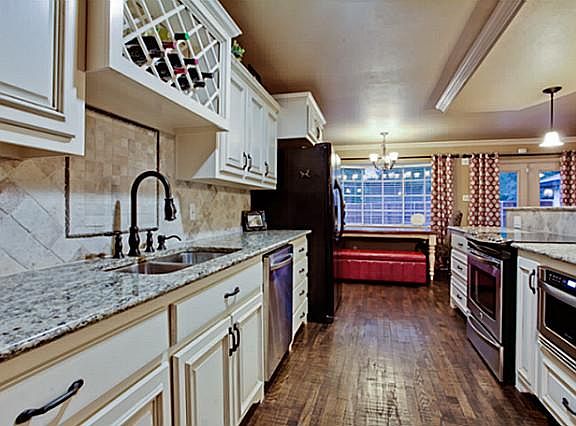 3rd image of 4086 Crown Shore Dr