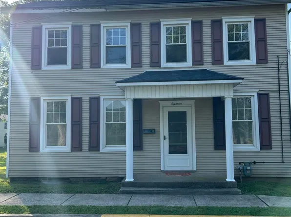 18 N Front St, Selinsgrove, PA 17870