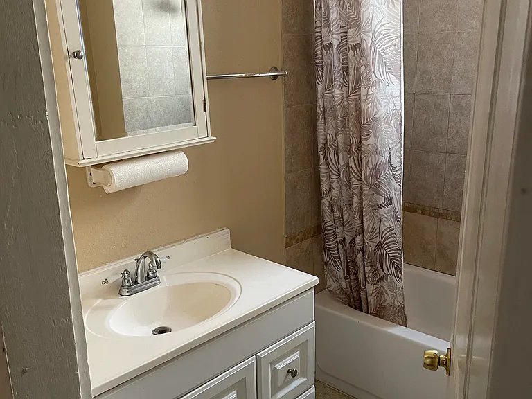 1714 Fern St — Photo 6