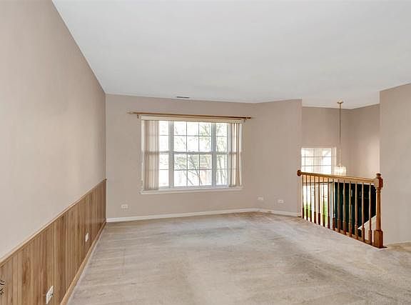5th image of 8023 Windsor Dr