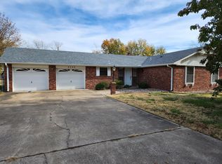 2206 Oak Ln, Miami, OK 74354