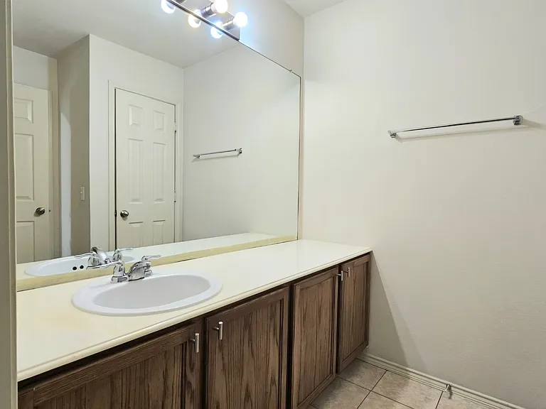 501 Jeans Creek Dr — Photo 11