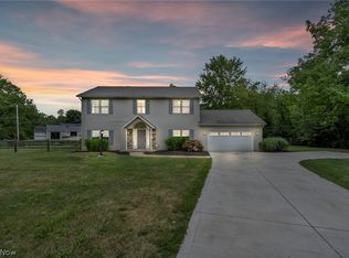 462 Columbia Rd, Valley City, OH 44280