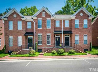 633 Highpark Ln, Raleigh, NC 27608