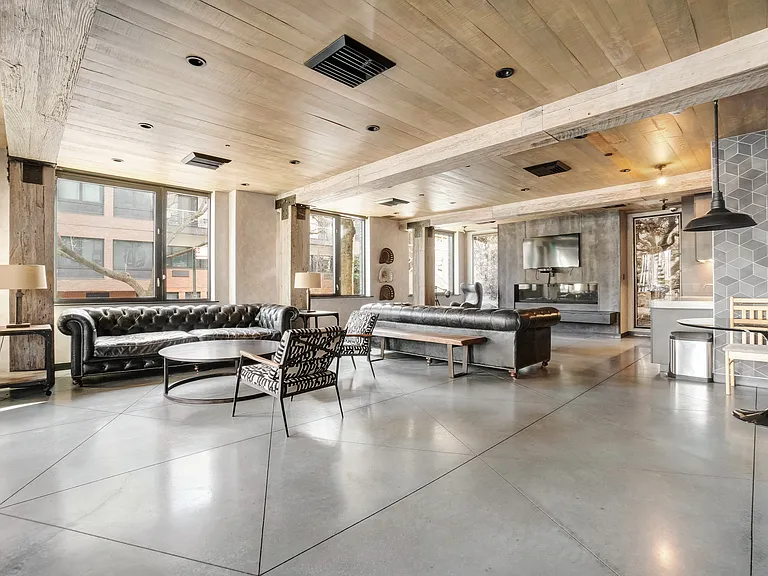 180 Nassau St #7G — Photo 12