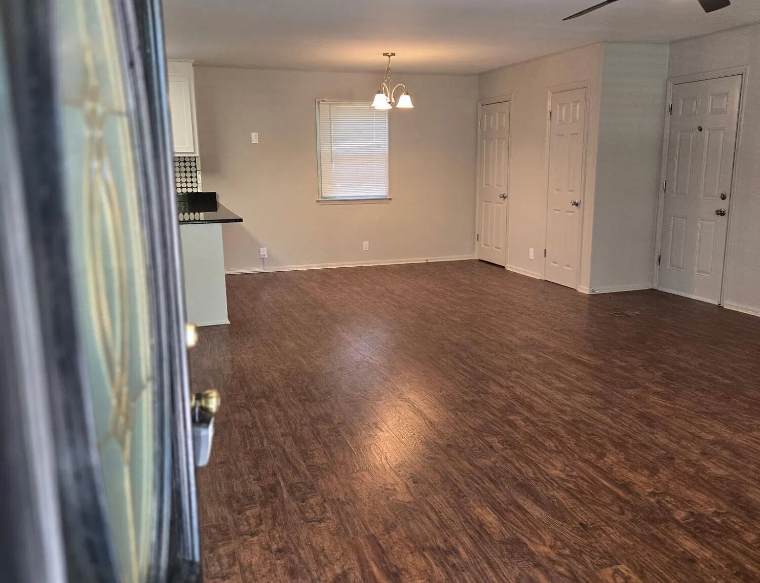 3 bed, 2.0 bath, 1212 sqft, $1,699 — Photo 4