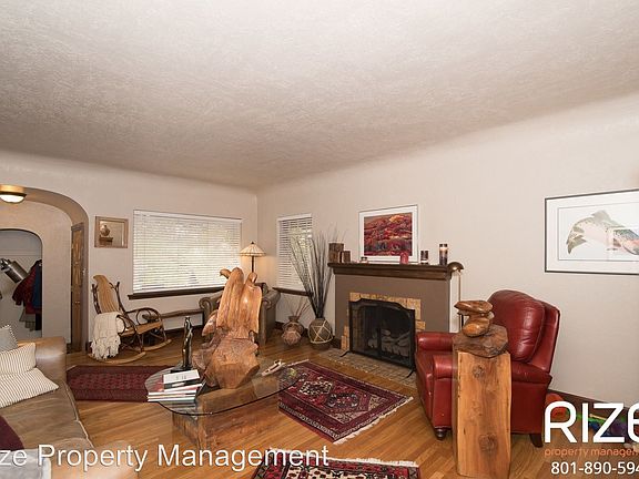 5th image of 1561 E Michigan Ave