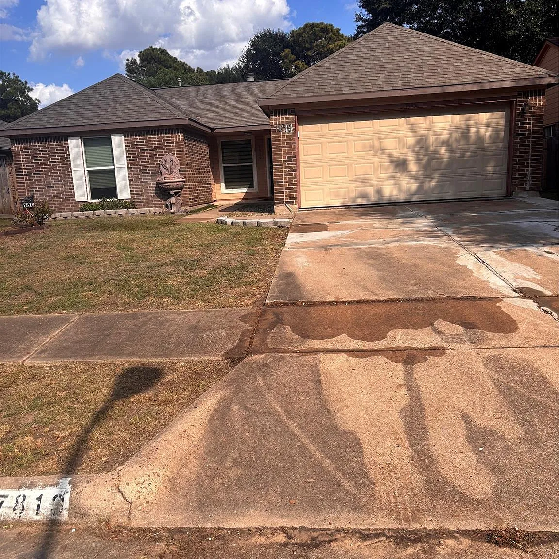 3 bed, 2.0 bath, 1626 sqft, $1,700 — Photo 2