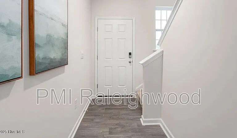 412 Cherry Laurel Dr — Photo 5