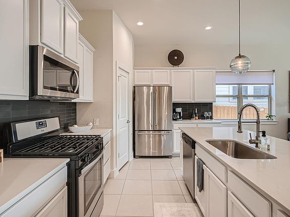 5th image of 8005 Beacon Knob Way