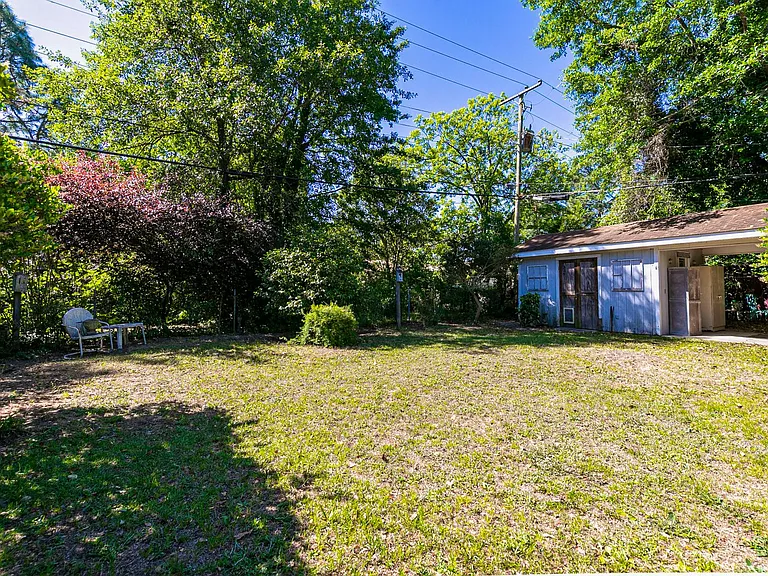 941 Evergreen Ave — Photo 4