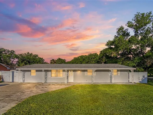 7012 Center Creek Dr, Tampa, FL 33615