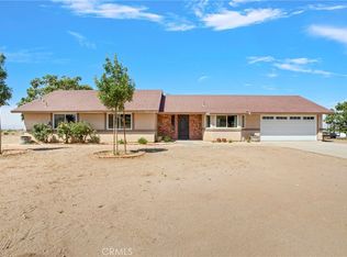 9326 Muscatel Rd, Phelan, CA 92371