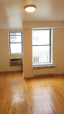 Living room, photo 1