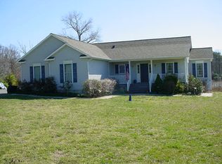 216 Dockside Ct, Montross, VA 22520