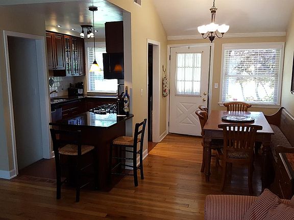 3rd image of 2632 Whitewood St