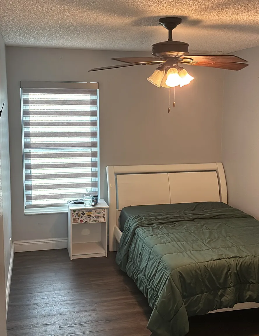 3 bed, 1400 sqft, $950 — Photo 2