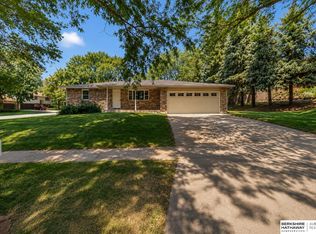 4201 Bel Ridge Dr, Lincoln, NE 68521