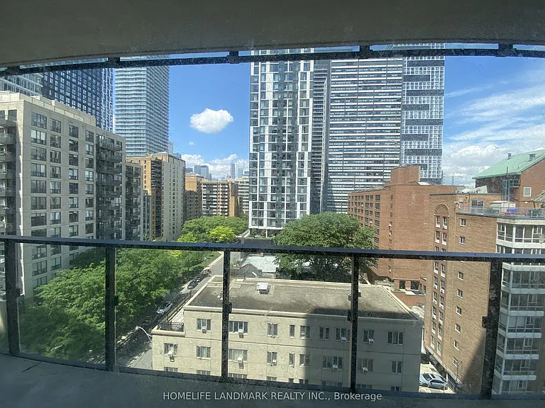 47 Mutual St #904 — Photo 15