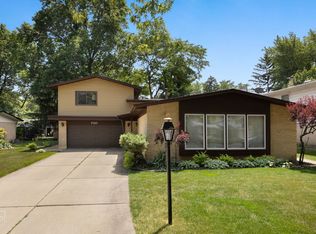 750 W Sunset Dr, Glenwood, IL 60425