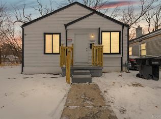 19800 Oakfield St, Detroit, MI 48235