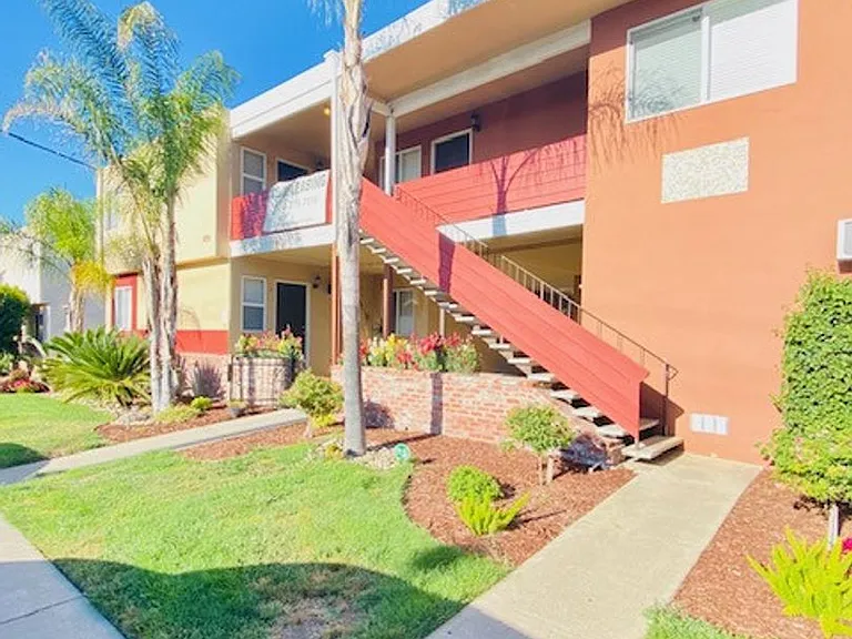 925 Pomeroy Ave — Photo 12