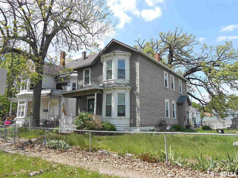 1st image of 714 E 14th St