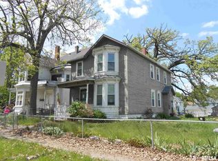714 E 14th St, Davenport, IA