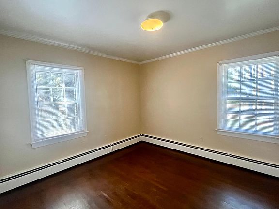 3rd image of 229 Westview Park Dr