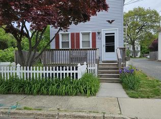 53 Fulton St, Keyport, NJ 07735