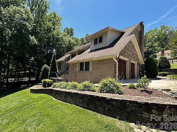4th image of 900 Courtney Ct SE #49