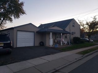 58 Arthur Ave, Carteret, NJ 07008