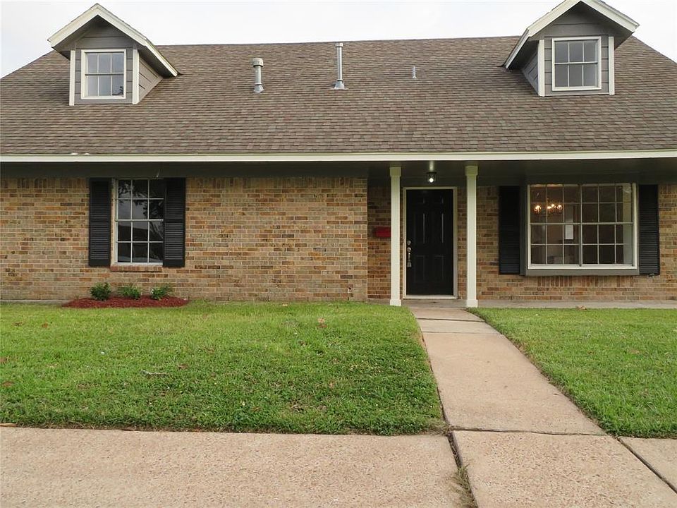 1st image of 4128 Gallant Fox Dr