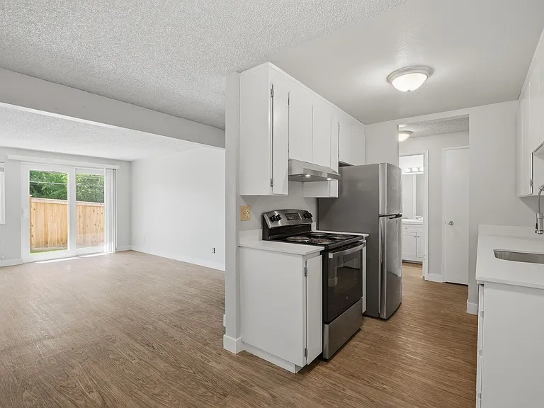 D14 Apartments — Photo 11