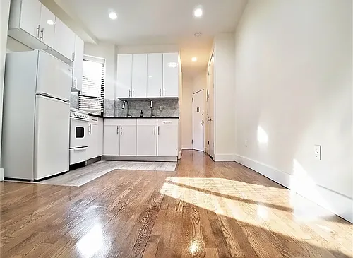 837 Bedford Ave #3A Photo 1