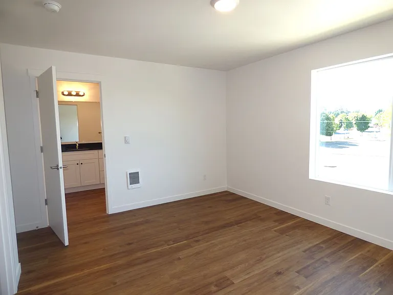 50 Market St — Photo 20